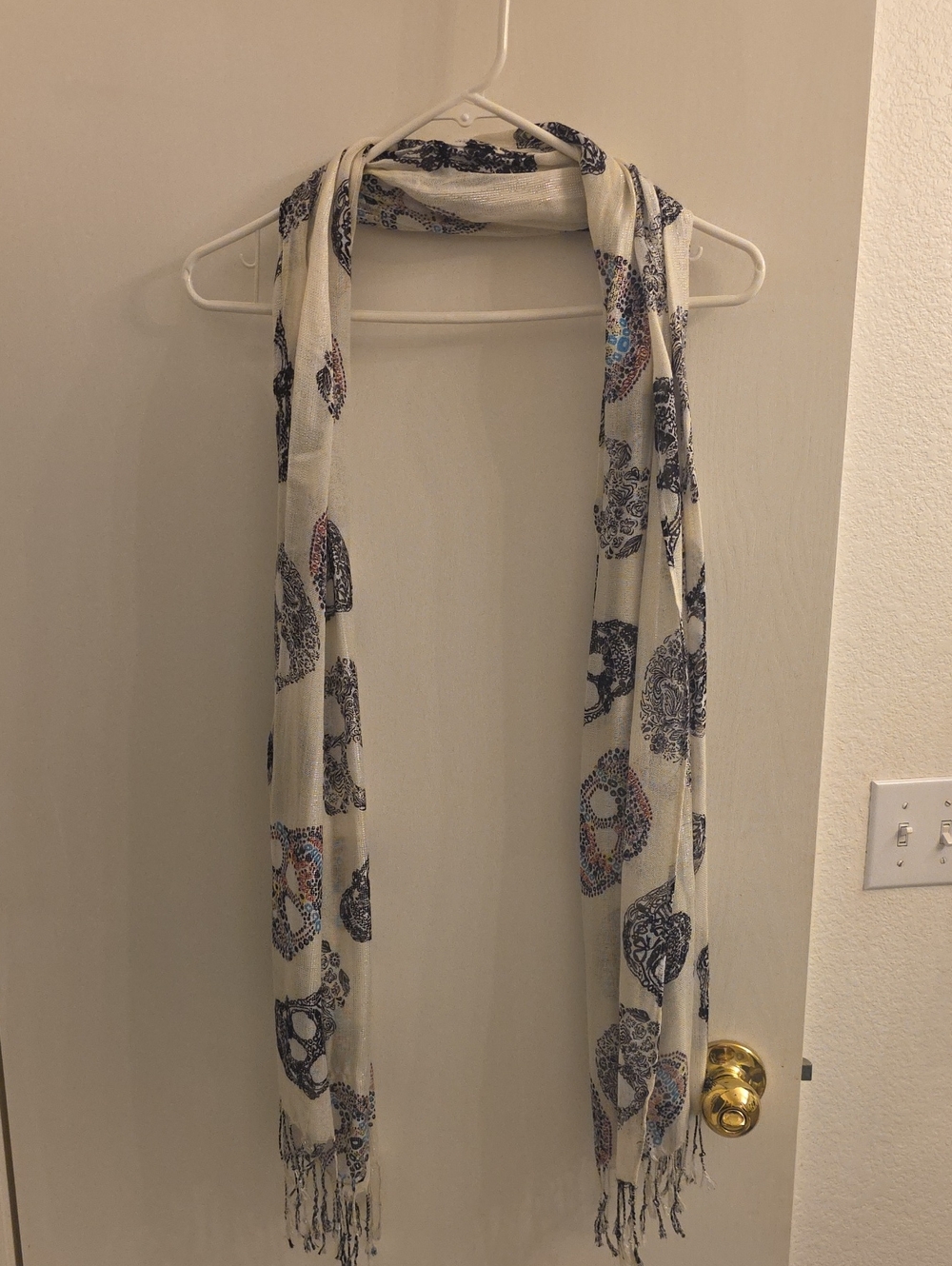Pier One Important Brand Scarf With Dia De Los Muertes Skulls
